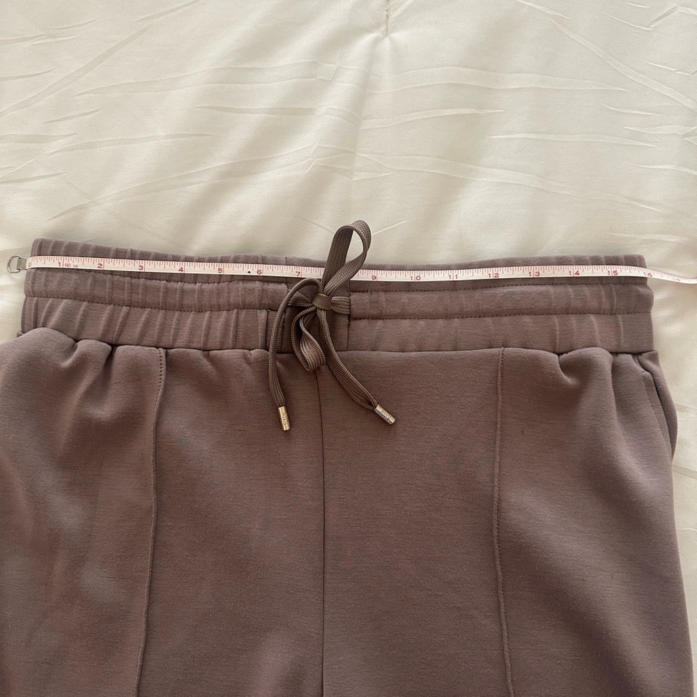 Elie Tahari Taupe Lounge Pants - Picture 7 of 10